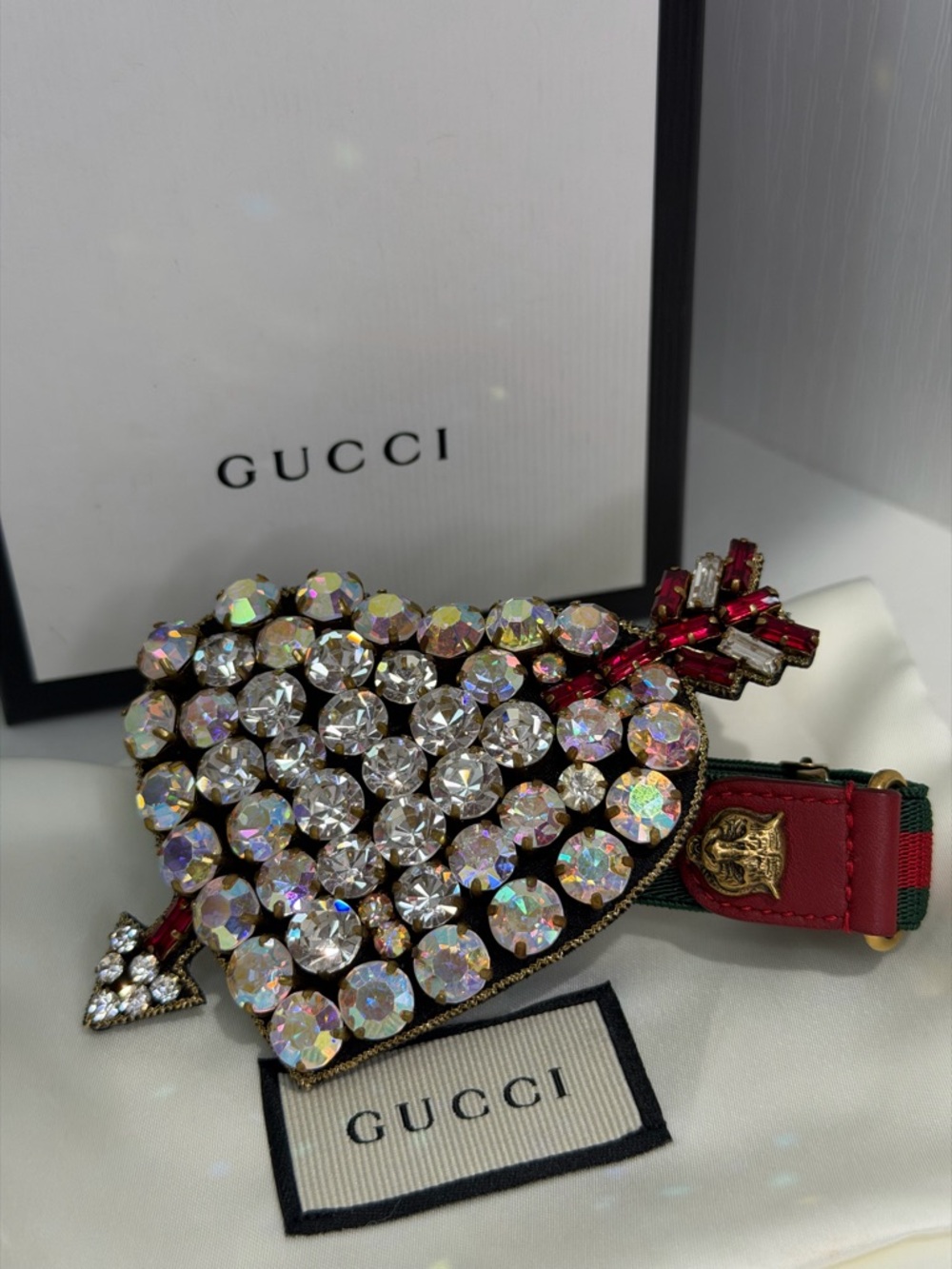 ❤️Gucci Crystal Heart Bracelet💚 - Picture 3 of 5